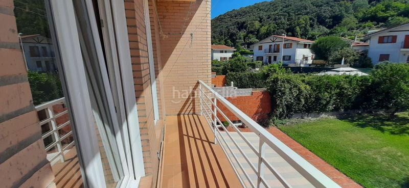Foto f41c36b1-8dcf-40cf-98a7-b70228180949. Casa adossada amb calefacció aparcament a Argoños