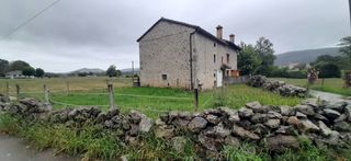 Haus  El rebollar 111. Casa en venta en solorzano, 1 dormitorio.