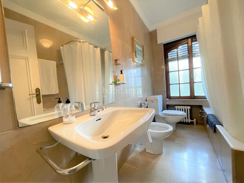 Foto e0c8cec0-f248-459b-8fe3-00c5e3ce4661. Dúplex amb calefacció aparcament a Artatza-Pinueta-Pinosolo Leioa