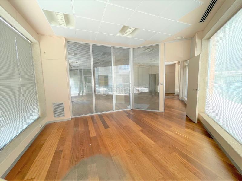 Foto 1988f1ef-108d-4bd4-81c5-fa4ae7b91be6. Local comercial amb calefacció a Las Arenas Getxo