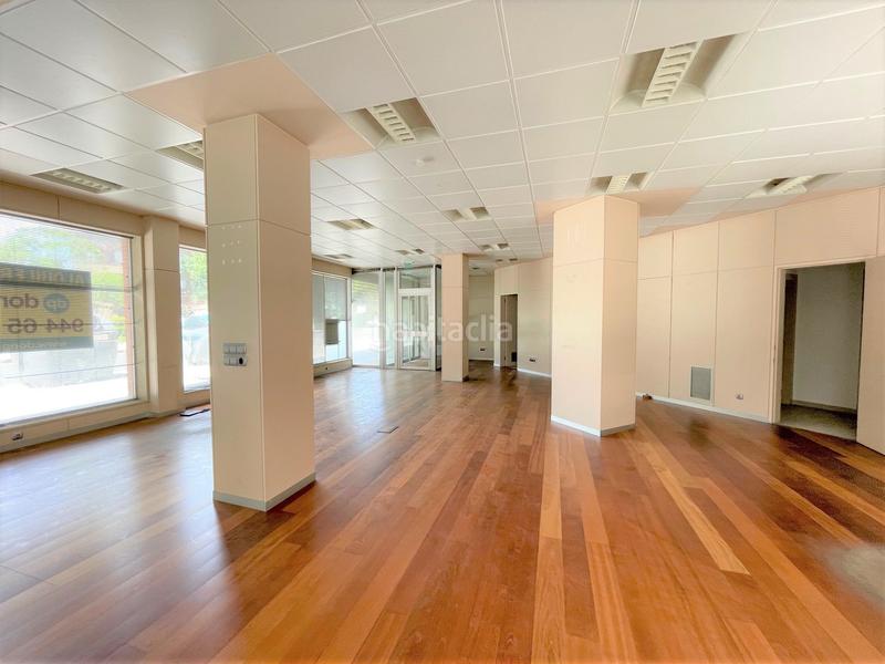 Foto e533274f-fd37-4888-ae71-fa202fa0ebb7. Locale commerciale con riscaldamento in Las Arenas Getxo