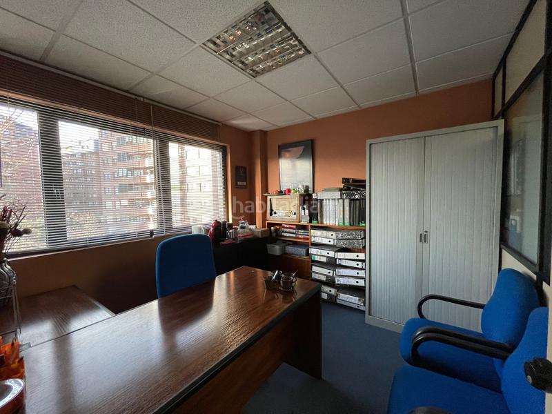 Foto 38c59103-0ee7-4482-b1a1-97a09b9fcae3. Büro in Lamiako-Txopoeta Leioa