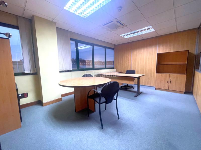 Foto 061335a6-903a-4eb6-b9fd-84affa780a58. Miete büro in Valle de Trápaga - Trapagaran