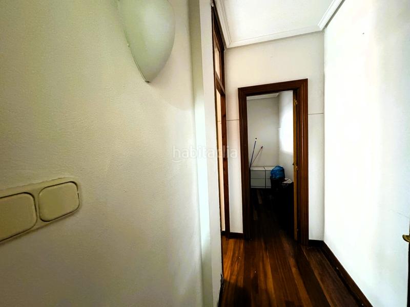 Foto 9845acd2-deb3-4675-81f9-017b065302b7. Oficina a Centro-Puerto Viejo Getxo