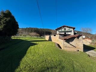 Casa a Arantzazu. Casa para entrar a vivir en aranzazu con todos los servicios a m