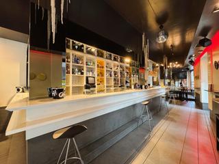 Local Comercial a Avenida alemania 5. Extraordinaria oportunidad de negocio en funcionamiento en villa