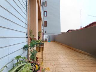 Pis  Calle caja de ahorros kalea. Piso en el centro de romo para reformar. 2 habitaciones, gran co