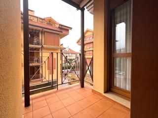 Etagenwohnung  Avenida santander. Bonito piso en noja. urbanización céntrica a 500 m. de la playa.