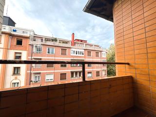 Appartement  Lope de vega kalea 3. Céntrico piso en romo, junto a paseo de rio gorbea. junto a todo
