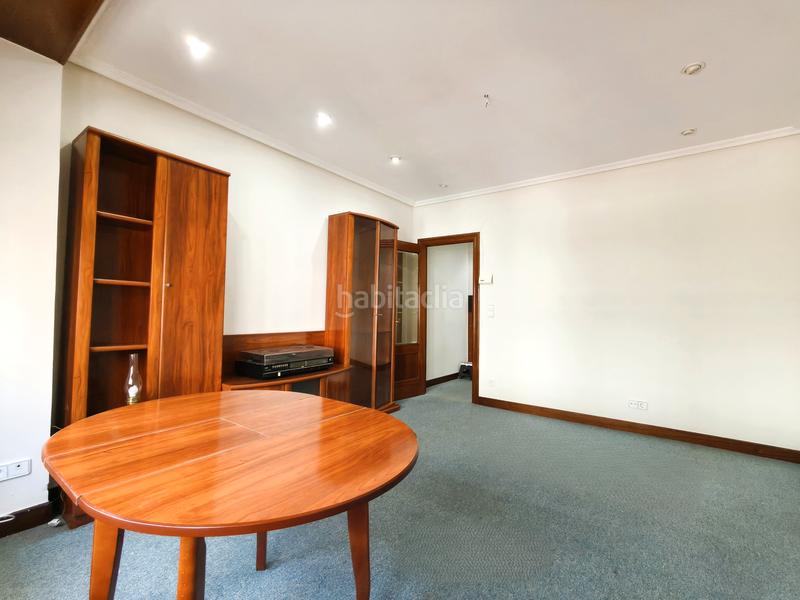 Foto f705ce3a-294e-417c-a84f-aacb2d276d7f. Flat in Las Arenas Getxo