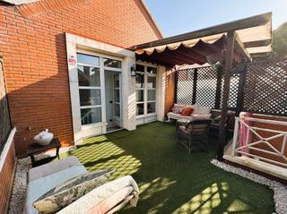 Casa adossada  Errekagane kalea. Precioso adosado con 4 habitaciones, 3 baños, terraza y jardín c