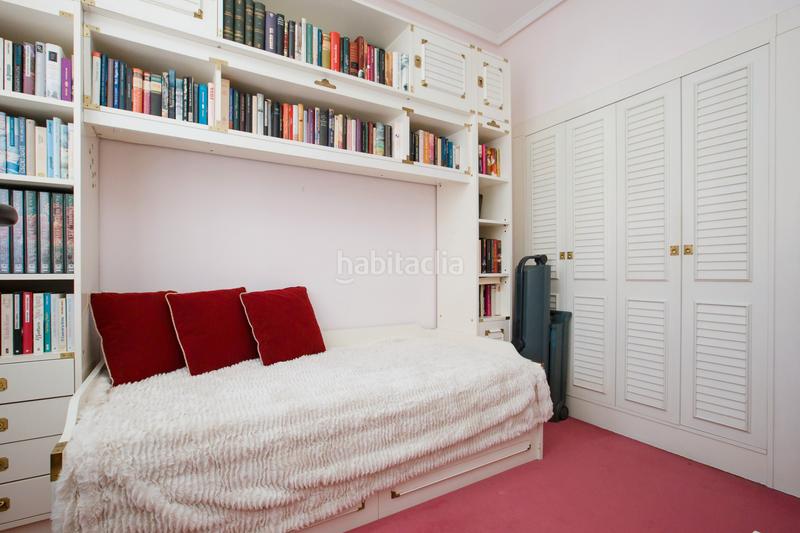 Foto 84949539-9dab-403a-a579-7fce9b682346. Pis a gregorio de la revilla zumarkalea 26 a Zona Indautxu Bilbao