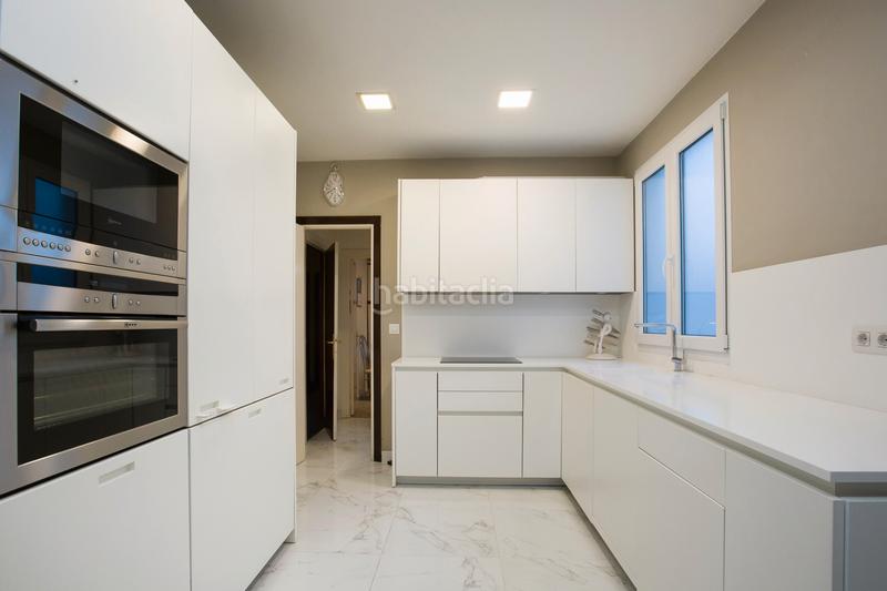 Foto f804760a-8056-46c9-9aa0-400fd9cbb048. Pis a gregorio de la revilla zumarkalea 26 a Zona Indautxu Bilbao