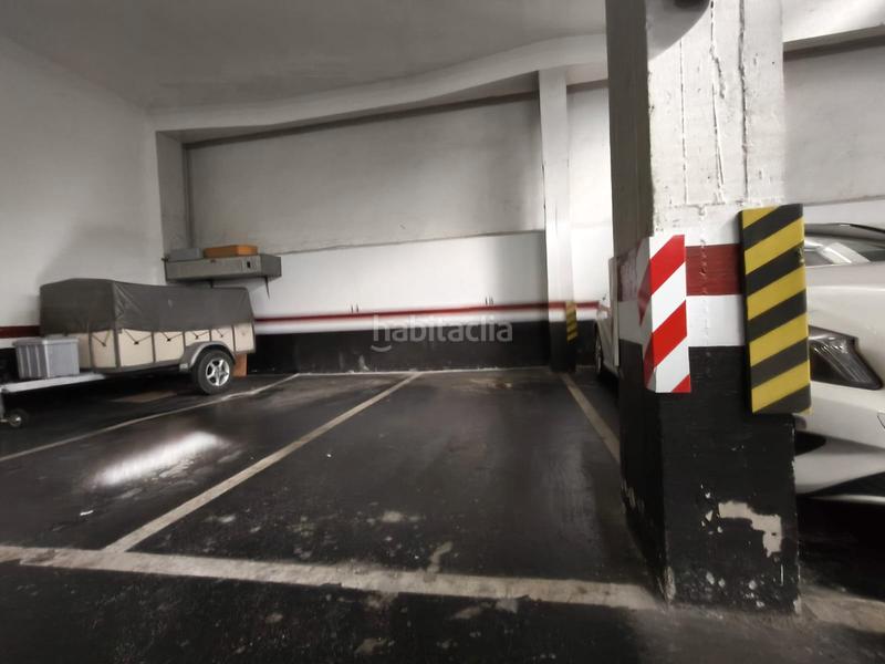 Foto 063087d7-2ad4-4af6-82bc-becc6e721c47. Autoparkplatz in los puentes kalea 23 in Las Arenas Getxo