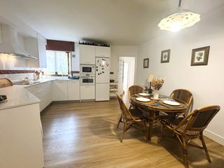 Appartement  Avenida basagoiti. Maravilloso piso de 3 habitaciones y dos baños en el centro de a