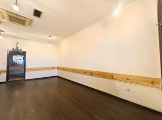 Locale commerciale in Mayor kalea 14. Local comercial, en calle mayor, acondicionado para bar con terr