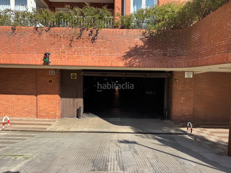 Foto aa8ed5c1-5b16-441d-b233-f12a1d89b7e9. Aparcament cotxe a Las Arenas Getxo
