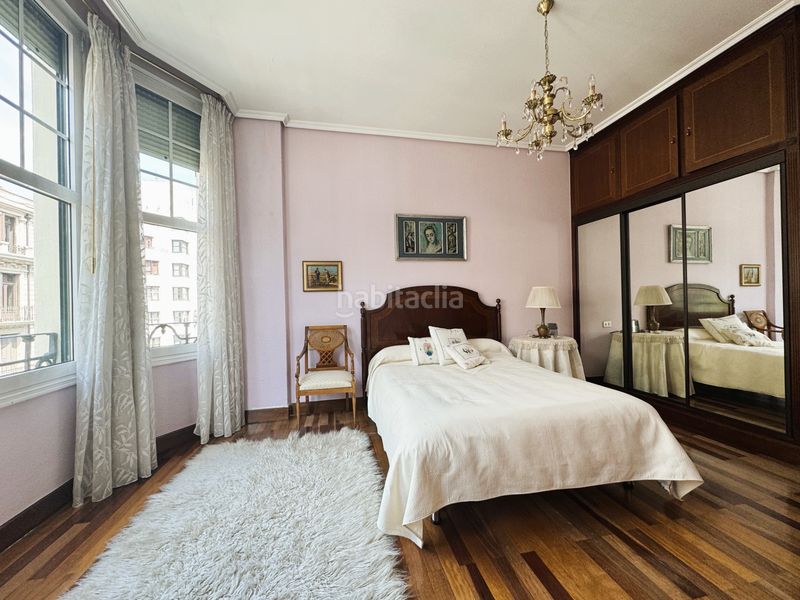 Foto 0b31c6b5-36ba-465f-96bc-e395768d6bb3. Duplex dans Plaza Circular Bilbao