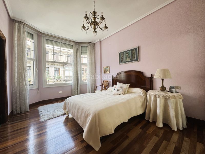 Foto 1d86648f-2456-4c3b-9e39-db70cf2e6e56. Duplex dans Plaza Circular Bilbao