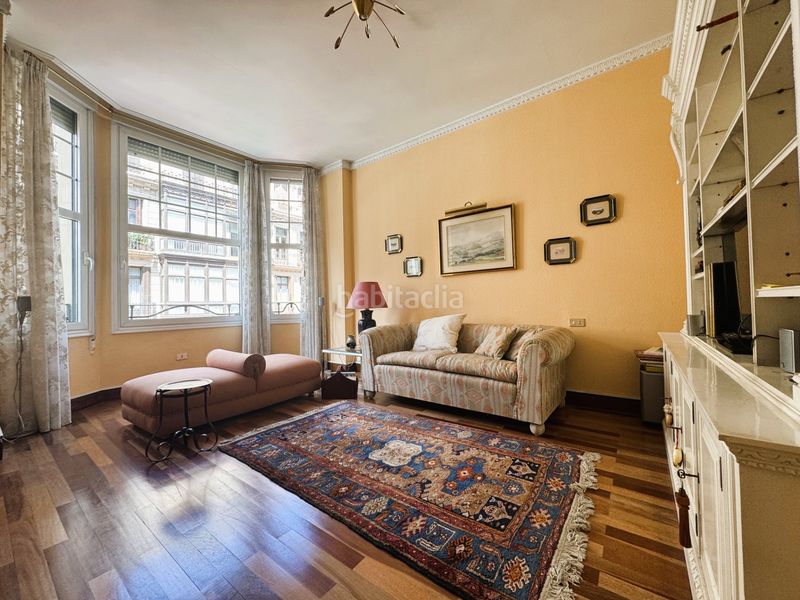 Foto c9da270b-9698-49e1-b82a-1f610c30d766. Duplex dans Plaza Circular Bilbao