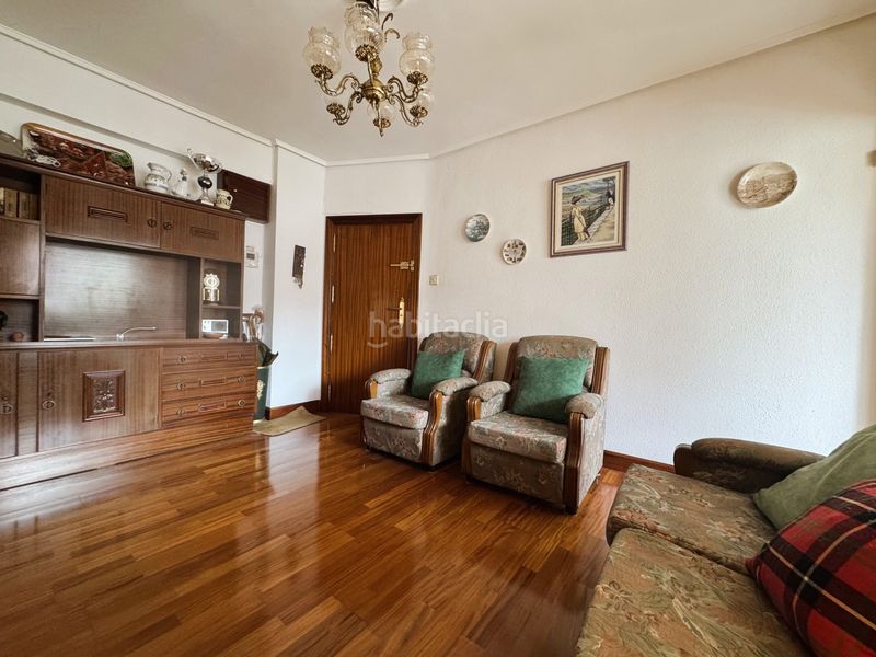 Foto 54b70385-b10f-43a1-bd95-fbd0e2f1b572. Flat in Artatza-Pinueta-Pinosolo Leioa