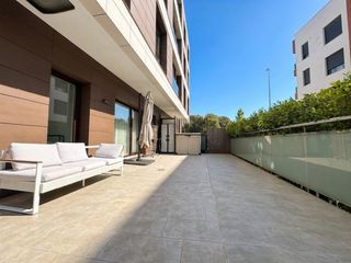 Flat  Calle atzeragaine. Precioso piso todo exterior con magnifica terraza, 4 habitacione