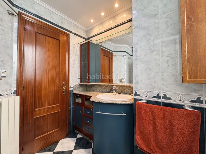 Foto e8c8480a-3302-4a56-ab53-06b266b4914c. Duplex avec chauffage dans Kabiezes Santurtzi