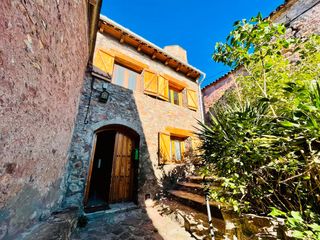Casa en Baix Pallars. Casa con 4 habitaciones con calefacción