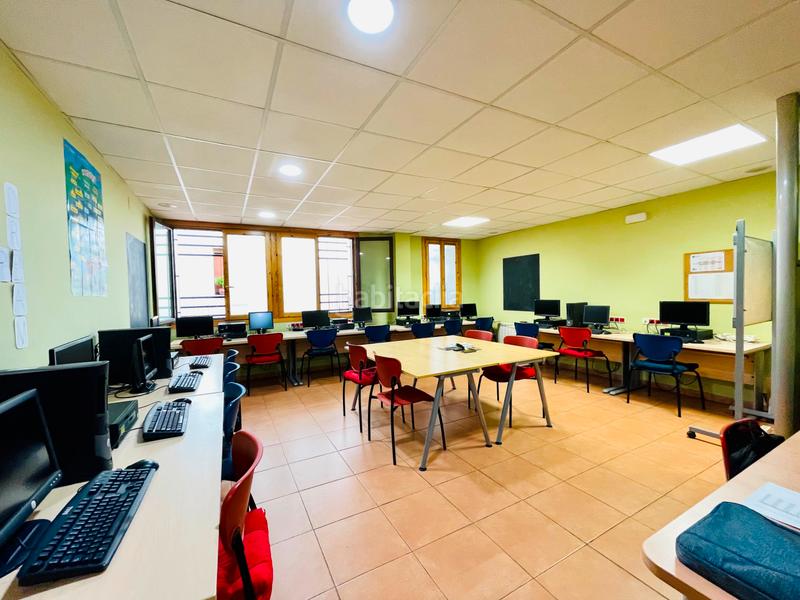 Foto da67be95-d05a-40f1-b388-8ee3dd83ee99. Locale commerciale in Sort