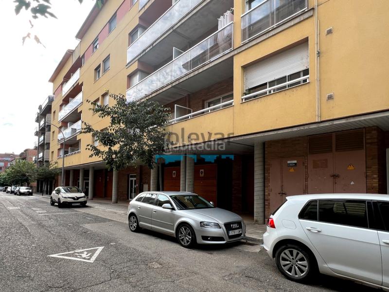 Foto 612c58a7-ba12-4e51-98df-122934666fc2. Parking coche en Tremp