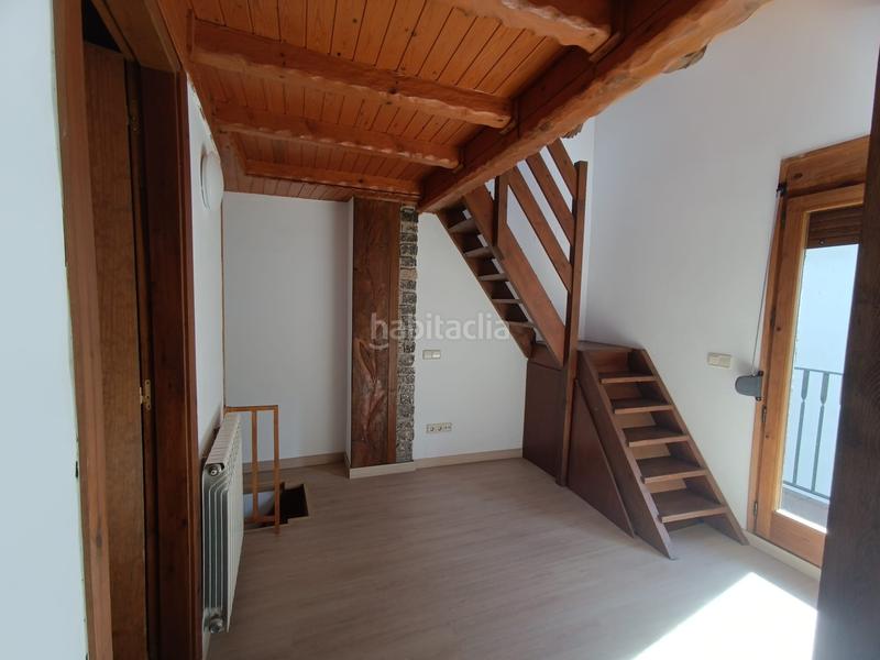 Foto 361b1d21-d3f2-4169-ba7c-815fa2b396ba. Apartament a Sort