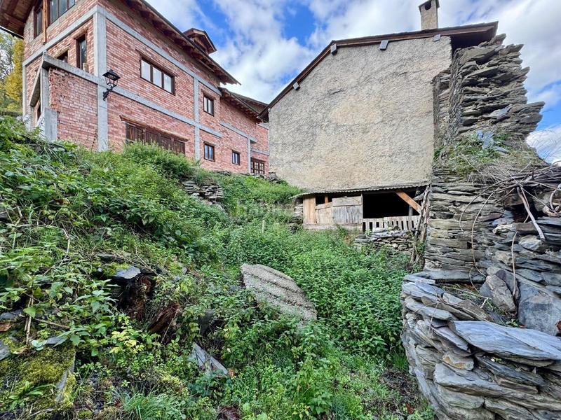 Foto b6bd2dff-5818-49eb-9ccf-c36180f7d805. Terreno residenziale in Farrera