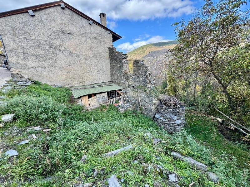 Foto bee6aada-5952-4f0c-aea8-542c6d718ea5. Terreno residenziale in Farrera