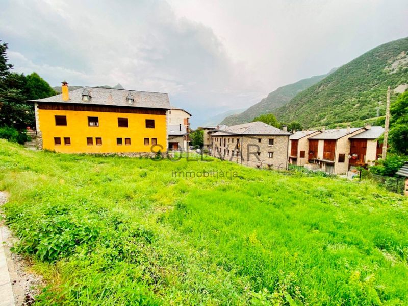 Foto fd67288e-2c2e-4d2a-8113-fad3199f0e57. Casa amb aparcament a Vall de Cardós
