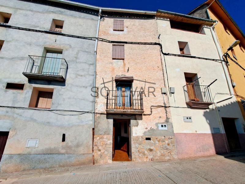 Foto c26bb6f3-2c28-43cd-82d9-2277cb5c7980. House in Tremp