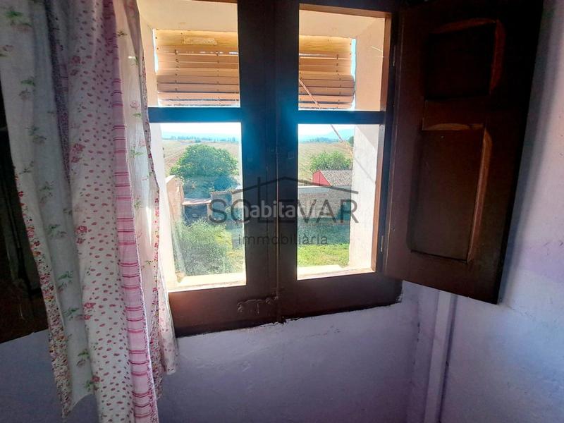 Foto f2631d1d-4c19-4be8-ae0c-d6fbb8ba60a4. House in Tremp