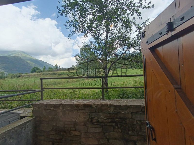 Foto 40b1f8d7-5a16-404d-ac91-368d94436b9c. Pis amb calefacció aparcament a Torre de Cabdella (La)