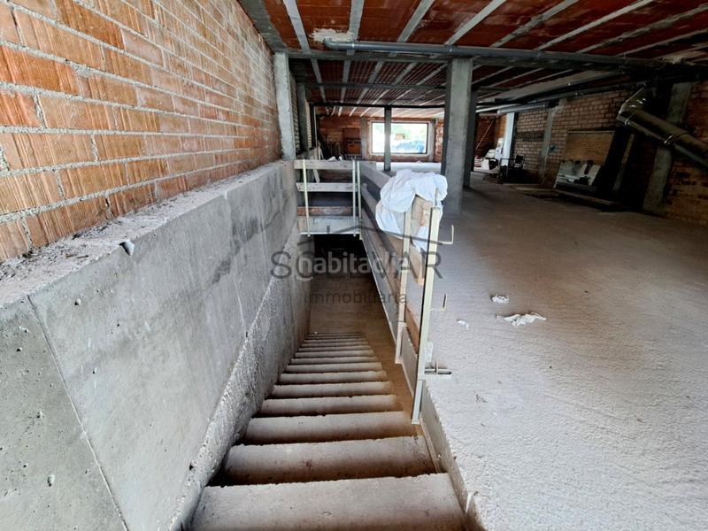 Foto a4bb2424-c0f4-4c90-bd40-8a9b28aaa71f. Geschäftsraum in Tremp