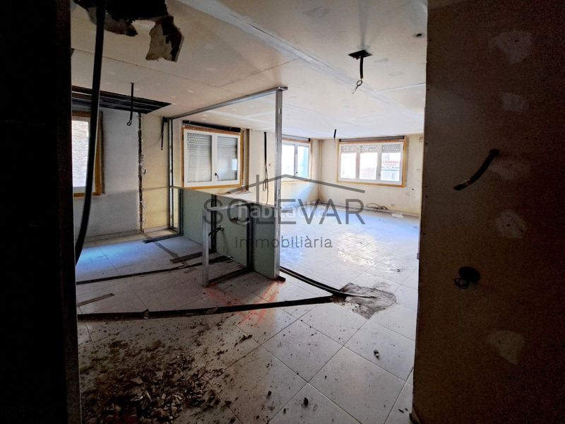 Foto 1943f0d6-37b4-4c92-8a77-5f9130d38306. Local comercial a Pobla de Segur (La)