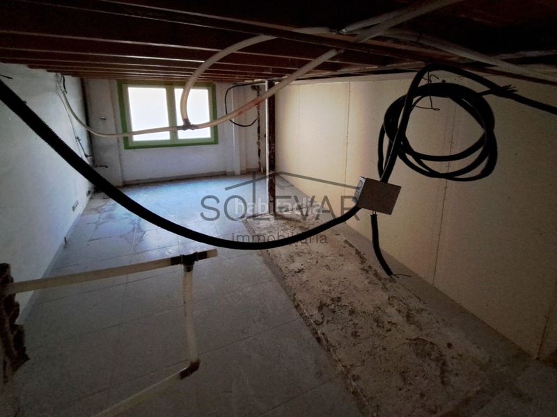 Foto e5f51553-39b1-458b-882f-b00444dd7beb. Local comercial a Pobla de Segur (La)