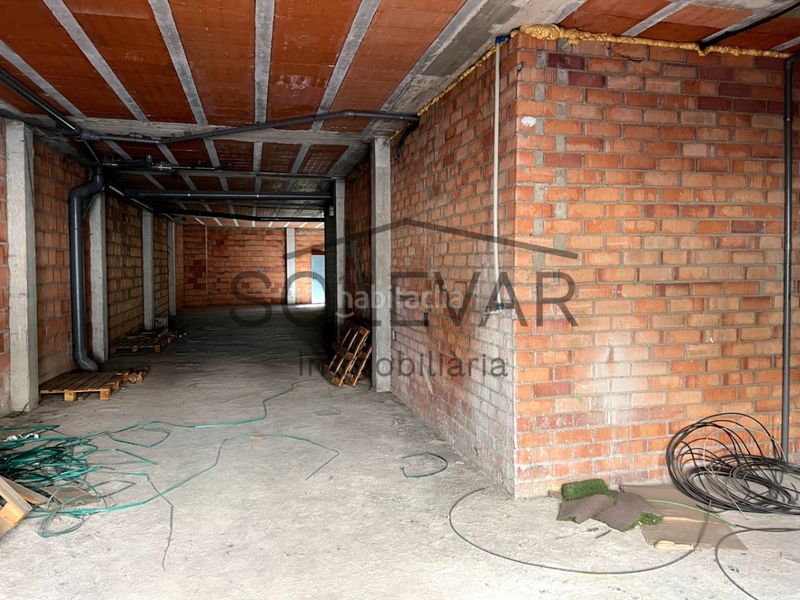 Foto d7e26659-1f80-4f7d-ba63-fc5dc028c8c0. Local comercial a Tremp