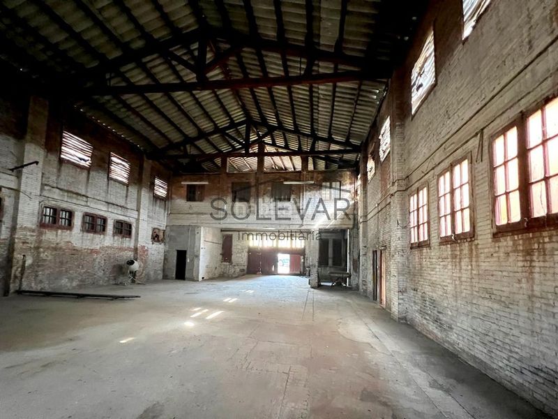Foto 468e338b-4ffd-48d0-8563-00fcd008d05d. Local comercial a Pobla de Segur (La)