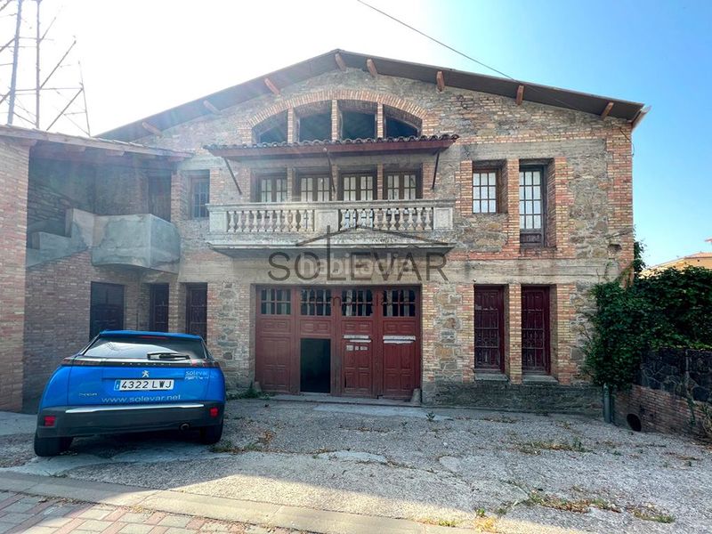 Foto 89aff4bc-0d4e-4550-ba32-0739c4b2f08e. Local comercial a Pobla de Segur (La)
