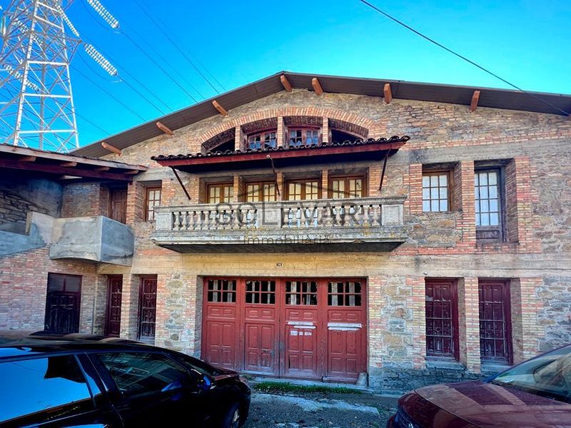 Foto cde312ec-d13c-45c1-a3f3-9b6050c46f33. Local comercial a Pobla de Segur (La)