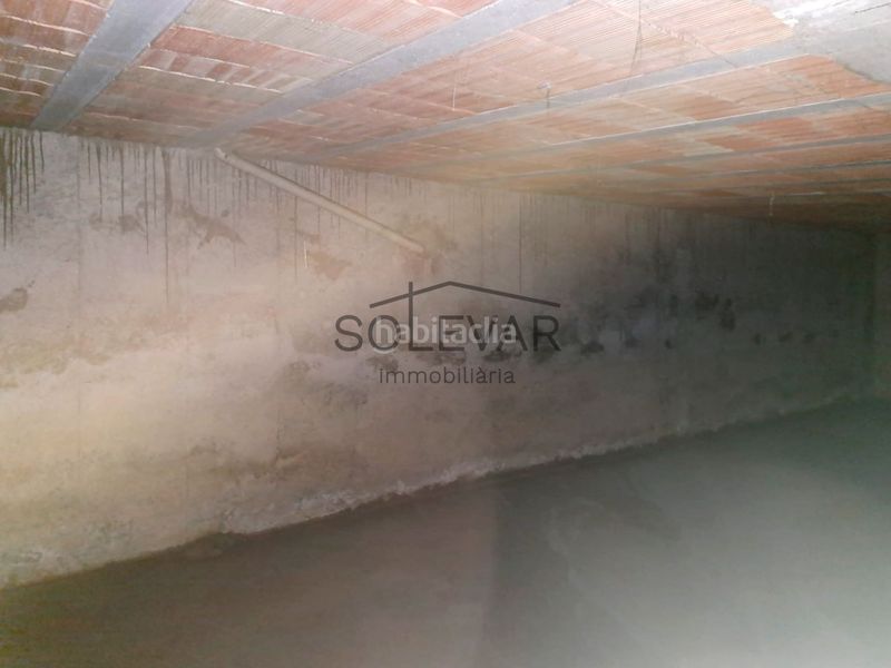 Foto 5c85ad63-7805-4f61-8d3c-ef50f92e73e5. Local comercial a Tremp