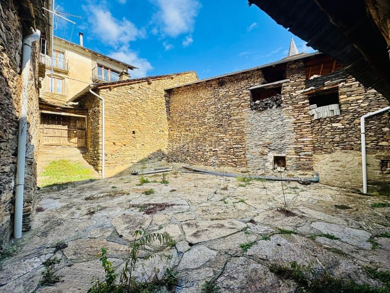 Foto b0a505da-0ed2-45fb-bed4-74683c52a1c5. Casa a Sort