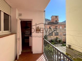 Piso  Esgl�sia. Gran piso en el centro de pont de suert