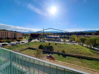 Appartement  Carrer alcalde josep rosell. Amplio y luminoso piso con plaza de parking y trastero en tremp