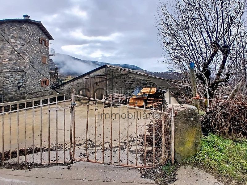 Foto e2d8aa90-8c70-4378-bed1-c66775e19f5d. Masia a Torre de Cabdella (La)