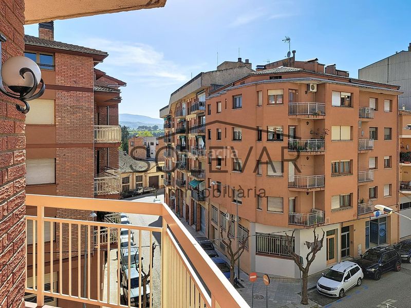 Foto 06a2a30e-f854-4ee9-b69f-85b7f092228e. Pis amb calefacció aparcament a Tremp